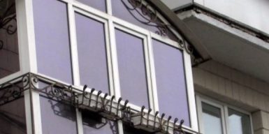 В Днепре демонтируют все незаконно установленные балконы: видео