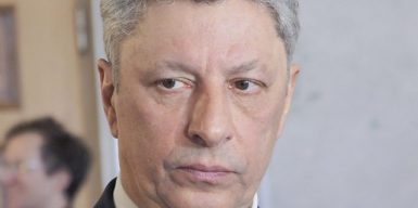 Политическая телепортация: кандидат в президенты Украины Юрий Бойко сумел оказаться одновременно в двух городах