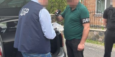 ДБР викрило масштабну схему дезертирства у чотирьох областях України: організатори брали до 15 тисяч доларів