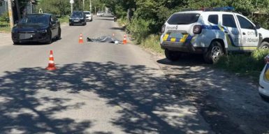 У Дніпрі суддя на мотоциклі насмерть збив людину