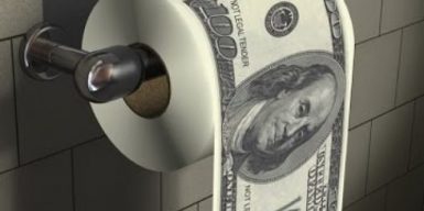 Горсовет Днепра потратит почти 200 тысяч на туалетную бумагу
