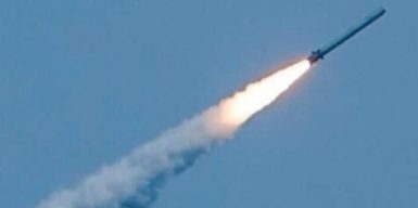 У Дніпровському районі збили ракету Х-59: її уламки понівечили будинки