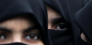 В Днепре дискриминируют женщин в хиджабе: видео