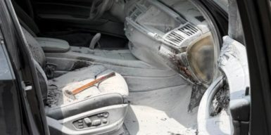 У Києві чоловік підпалив авто свого психолога через невдоволення його роботою