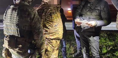 Військовий разом із спільником організували втечу дезертирам на Дніпропетровщині