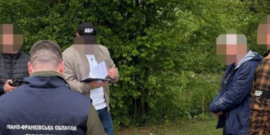 На Івано-Франківщині адвокат за 18 тисяч євро обіцяв «вирішити питання» задля пом’якшення покарання