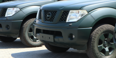Городские власти Днепра передали очередную партию автомобилей на фронт