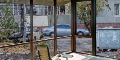 Грязь, мусор и дым заводов: почему в Днепре не популярны панорамные окна (фото)