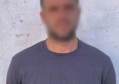 У Києві після ракетної атаки затримали мародера: чоловік обкрадав пошкоджені квартири на Подолі