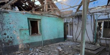 12 атак на Нікопольщину за день: ворог продовжує артобстріли та удари дронами-камікадзе