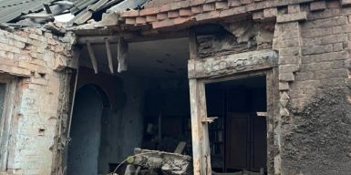 Атака на Нікопольщину: пошкоджені будинки, лінія електропередач і газогін