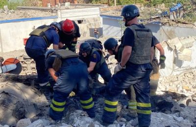 У Кривому Розі під завалами знайшли тіло жінки: продовжують пошуки трьох працівників поліції