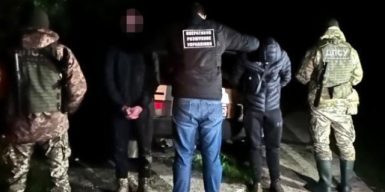 Прикордонник із Закарпаття перевозив ухилянтів у власному авто до Словаччини