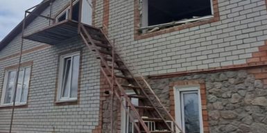 Двох людей поранили окупанти на Нікопольщині
