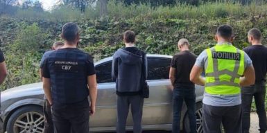 На Буковині затримали організаторів незаконного каналу перетину держкордону