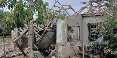 На Дніпропетровщині ворог вбив 23-річну дівчину: постраждали ще троє людей