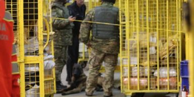 Виготовляв сувеніри з боєприпасів: затримали чоловіка, причетного до вибуху на «Укрпошті» у Києві