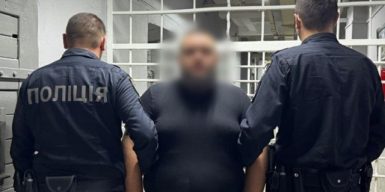 Військовий за 7 тисяч доларів допомагав “ухилянтам” тікати за кордон