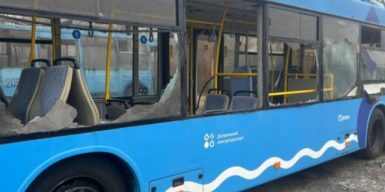 У Дніпрі внаслідок нічної атаки БпЛА пошкоджено близько 20% тролейбусів одного з депо
