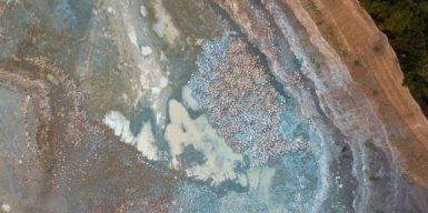 На Закарпатті керівник заводу організував незаконний видобуток цеоліту