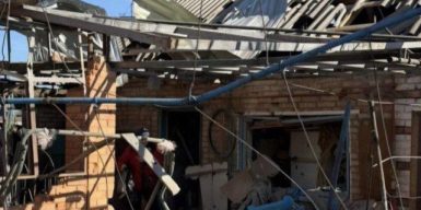 Ворог атакував три райони Дніпропетровщини: є поранені