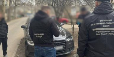 Поїздка до кордону за $14 000: на Рівненщині затримали дніпрянина