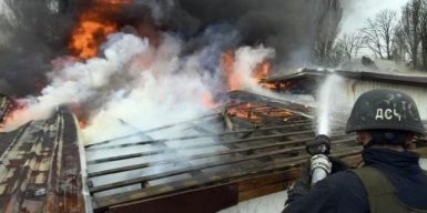 Внаслідок ворожих ударів на Дніпропетровщині поранені люди