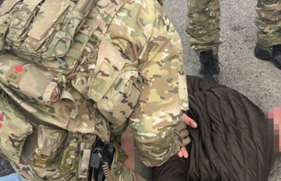 17,5 тис. євро за незаконний виїзд з України: у Дніпрі викрито злочинну групу