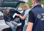 Контрабанда авто під виглядом гуманітарної допомоги для ЗСУ: у Харкові затримано відому автоблогерку