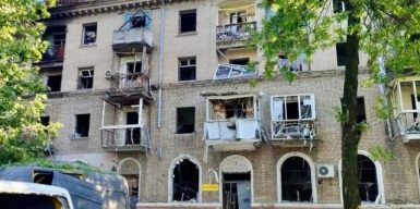 У Дніпрі усувають наслідки масованого удару: пошкоджені понад 40 будинків