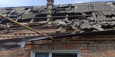 Чотири райони Дніпропетровщини потерпали від обстрілів
