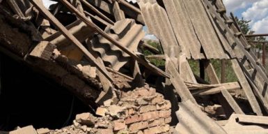 Росіяни понад 40 разів атакували Дніпропетровщину: поранені двоє людей, пошкоджені будинки та інфраструктура
