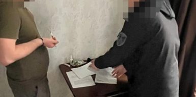 Офіцер оформлював «бойові» військовим, які не були на фронті