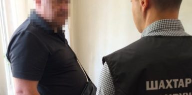 На Дніпропетровщині депутата райради підозрюють у закупівлі неякісного вугілля зі збитками майже 1,3 млн грн