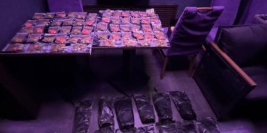 У Дніпрі викрили мережу збуту наркотиків через кафе та бари: щомісячний прибуток сягав 1 млн грн