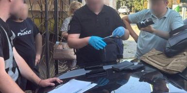 За $6000 обіцяв бронювання та виїзд за кордон: у Запоріжжі викрили організатора схеми