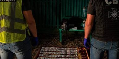 На Черкащині жінка вимагала 10 тисяч доларів за “вирішення питання з ТЦК”