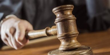 Позбавляв матерів прав: суддя з Одещини виносив “правильні” вироки для чоловіків