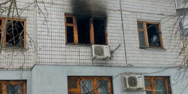 В Днепре дотла выгорела квартира с животным внутри: фото