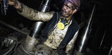 1000 шахтарів заблоковані під землею через знеструмлення у Дніпропетровській і Донецькій областях