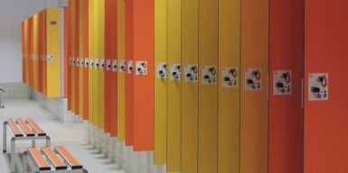 В Днепре закупят шкафчиков для школьных раздевалок на 3,5 миллиона: адреса