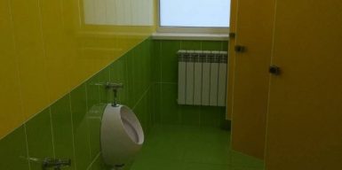 В Днепре преобразились туалеты в трех школах: видео