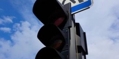 В Днепре требуют установить светофор на опасном участке дороги