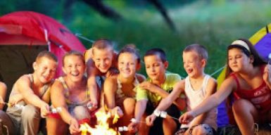 В каких районах Днепра будут работать детские летние лагеря: список