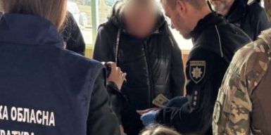 У Харкові директорка благодійної організації допомагала військовослужбовцям отримувати фіктивну інвалідність