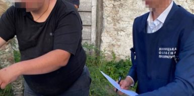 На Вінниччині адвокат зі спільниками “віджимали” землю за підробленими заповітами