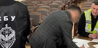 На Львівщині заступника митника підозрюють у хабарі на понад 35 тис. грн