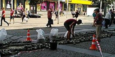 В Днепре при реконструкции площади появились “дорожки для женщин”