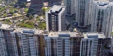 ВАКС конфіскував у родини заступника начальника поліції Києва доходи від проданого пентхаусу